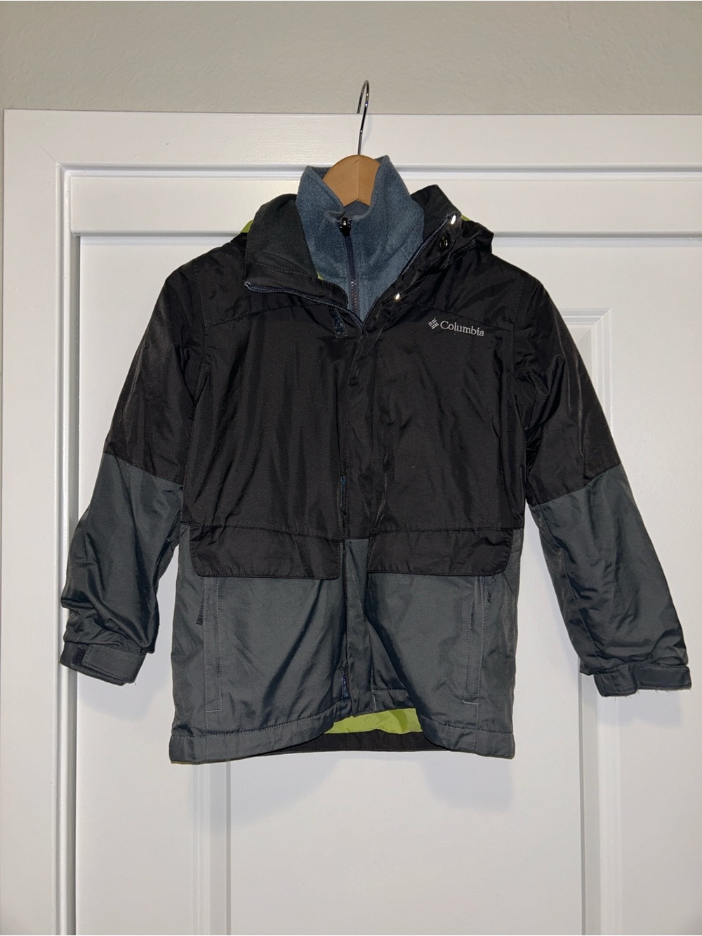 Columbia Interchange Boy's 2
In 1 Jacket Size